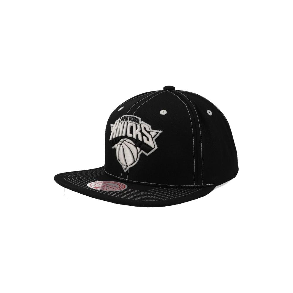 Foto 2 pulgar | Gorra Mitchell & Ness New Your Knicks NBA Negra