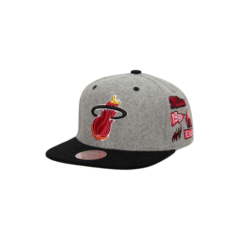 Foto 2 pulgar | Gorra Mitchell & Ness Heat Melton Patch Nba color Gris para Hombre