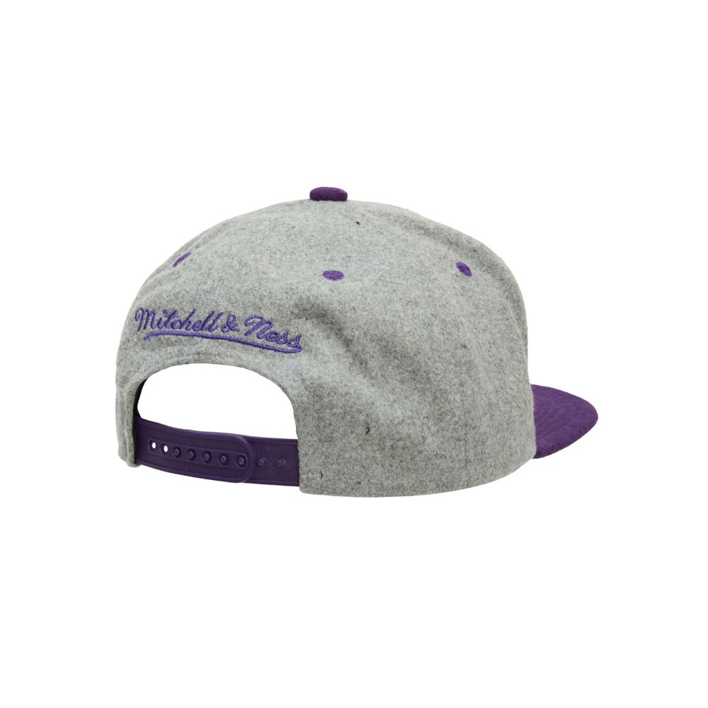 Foto 3 pulgar | Gorra Mitchell & Ness Lakers Melton Patch NBA color Gris