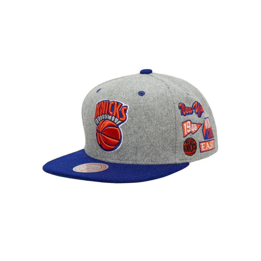 Foto 2 pulgar | Gorra Mitchell & Ness Knicks Melton Patch Nba color Gris para Hombre