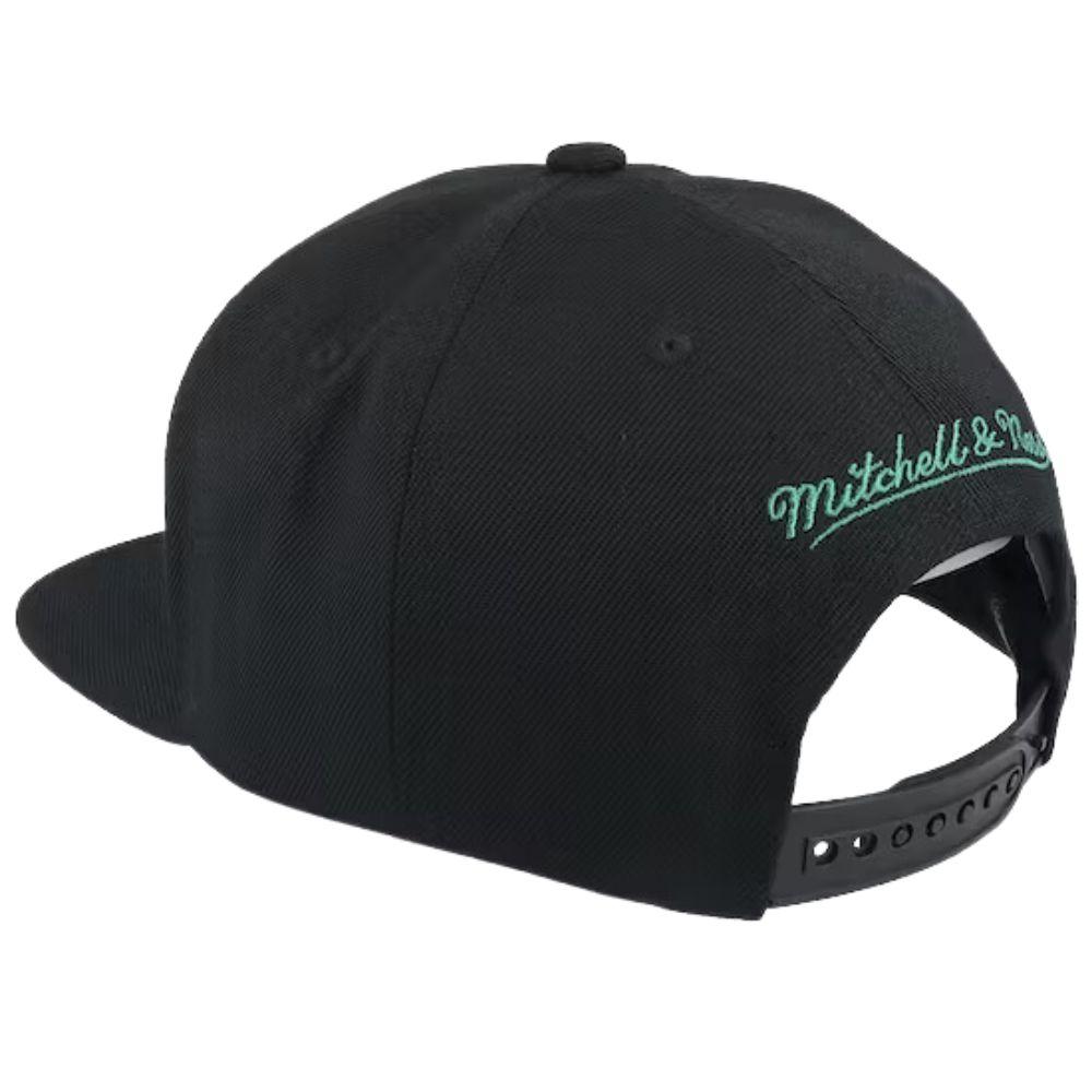 Foto 4 pulgar | Gorra Mitchell & Ness Boston Celtics Paint Nba color Negro para Hombre