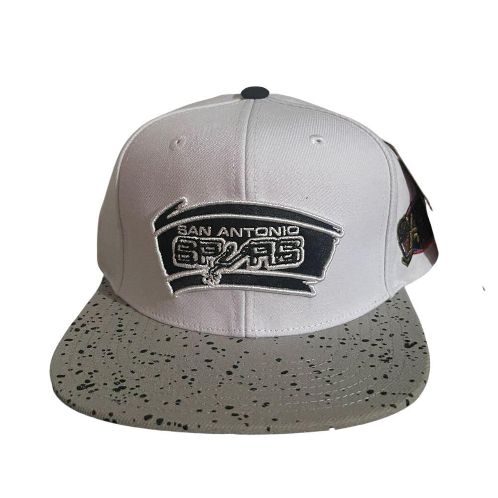 Foto 2 pulgar | Gorra Mitchell & Ness Spurs Cement Top HWC Basquetbol NBA Blanco