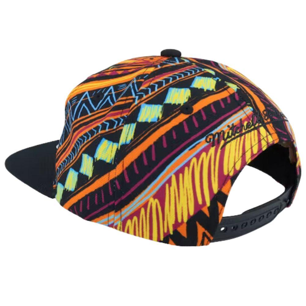 Foto 3 pulgar | Gorra Mitchell & Ness Lakers Game Day Pattern Deadstock Multicolor