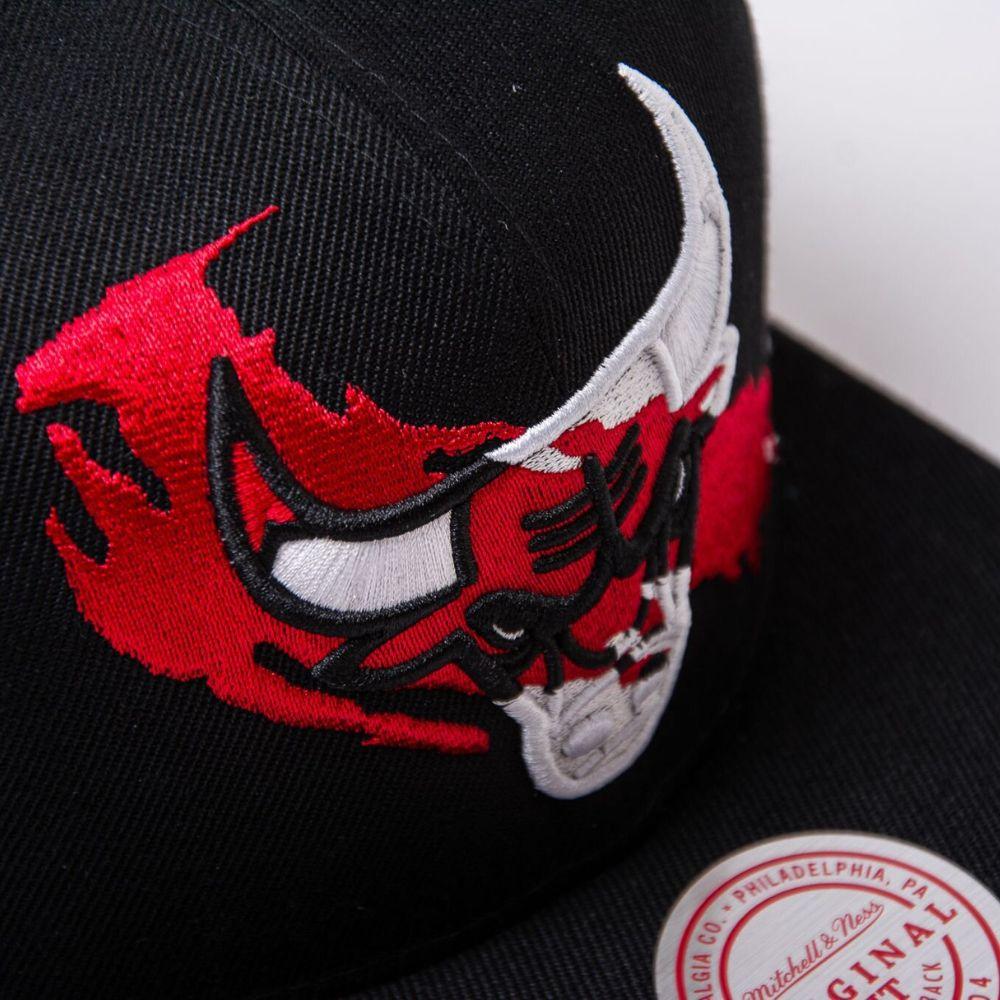 Foto 3 pulgar | Gorra Mitchell & Ness Bulls Paint By Number Basquetbol Nba Negra