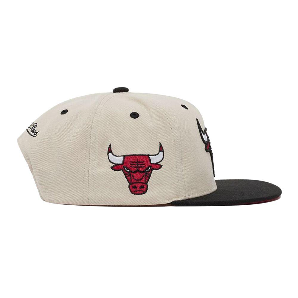 Foto 3 pulgar | Gorra Mitchell & Ness Chicago Bulls Nba color Beige para Hombre