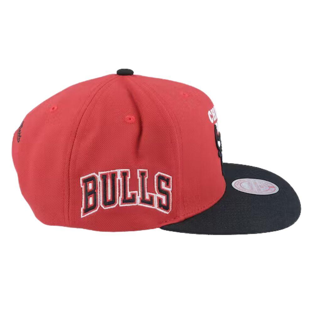 Foto 3 pulgar | Gorra Mitchell & Ness Chicago Bulls color Rojo para Hombre