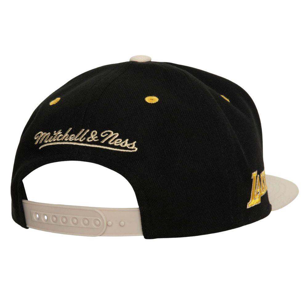 Foto 3 pulgar | Gorra Mitchell & Ness Lakers Pin Drop Basquetbol Nba Negro