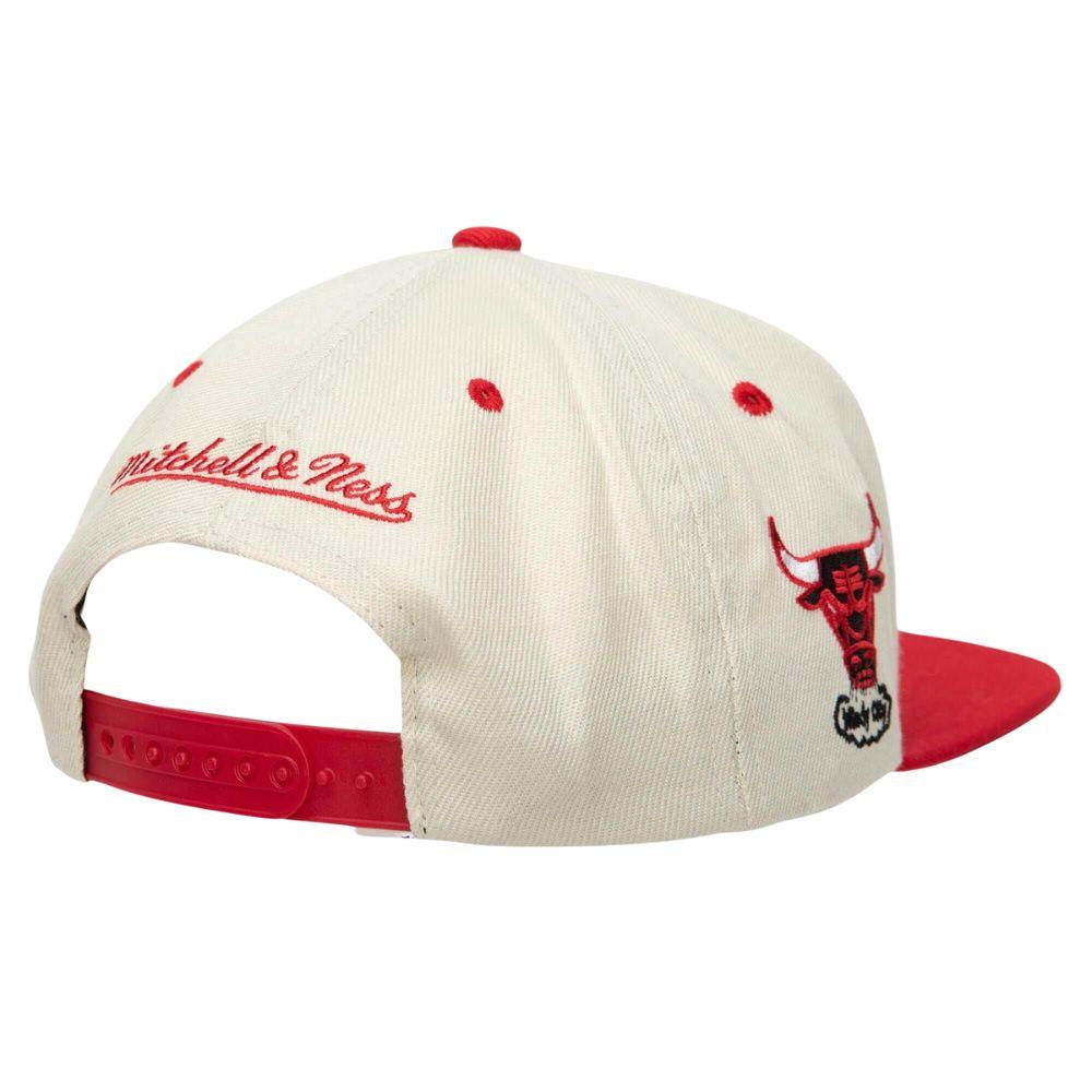 Foto 4 pulgar | Gorra Mitchell & Ness Chicago Bulls Sail 2 Tonos HWC Basquetbol NBA Beige