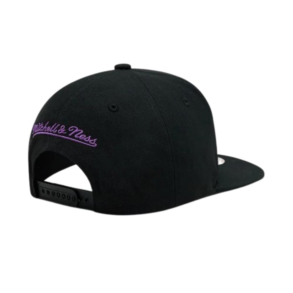 Foto 3 pulgar | Gorra Mitchell & Ness Negra para Hombre