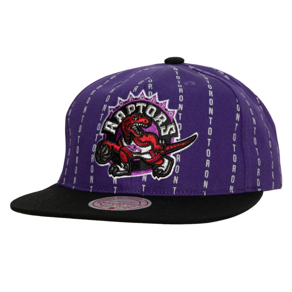 Foto 2 pulgar | Gorra Mitchell & Ness City Pinstripe Deadstock Raptors NBA Púrpura