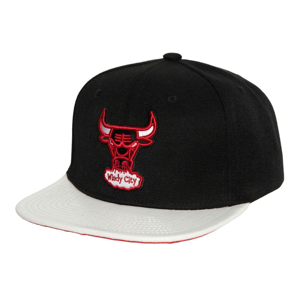 Foto 2 pulgar | Gorra Mitchell & Ness SSBSTS Chicago Bulls Basquetbol NBA Negro para Hombre