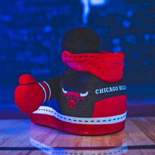 Foto 2 | Zapatilla De Felpa Bleacher Creatures Chicago Bulls Nba Kuricha 7 - Venta Internacional.