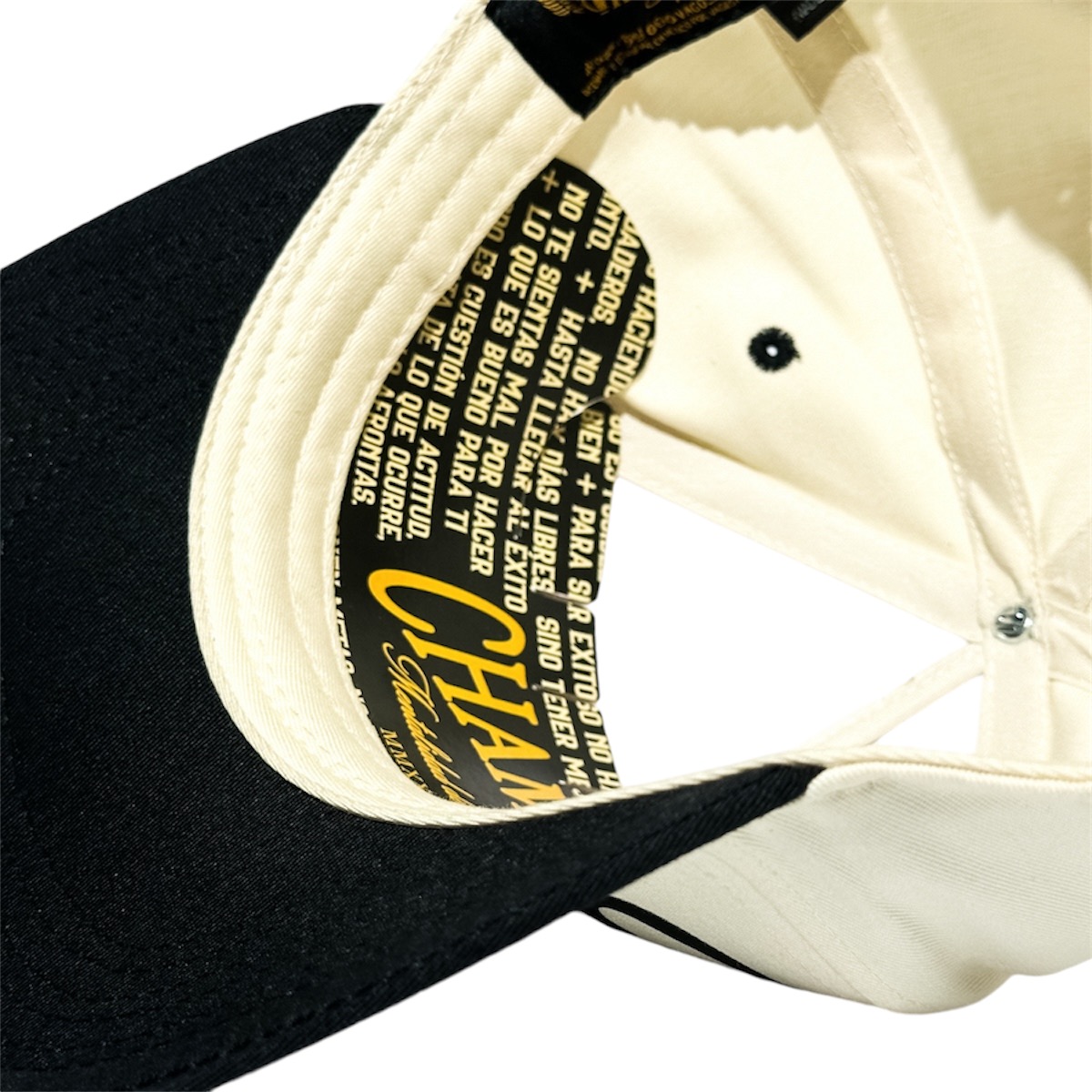 Foto 5 pulgar | Vago Style Champion Gorra Unica Artesanal Marfil Ajustable Con Visera Curva Negra