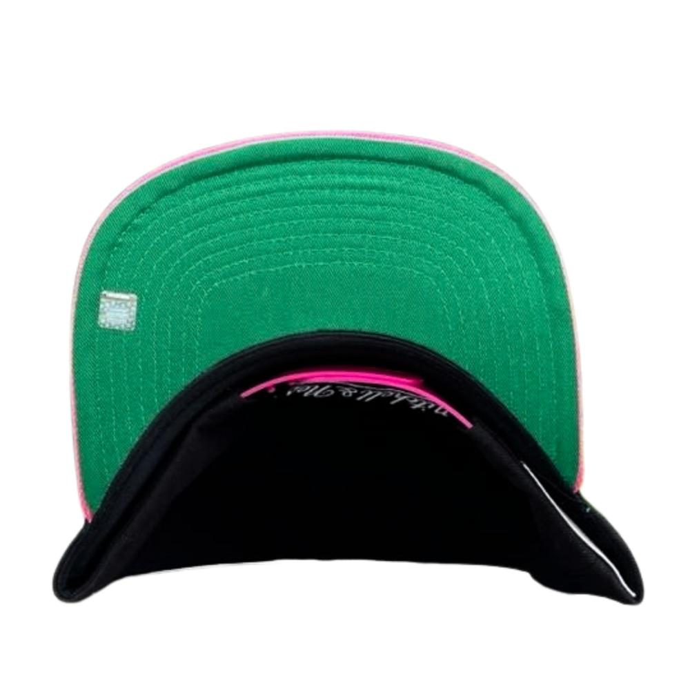 Foto 5 pulgar | Gorra Mitchell & Ness Wwe The Hitman Breat Hart Negro