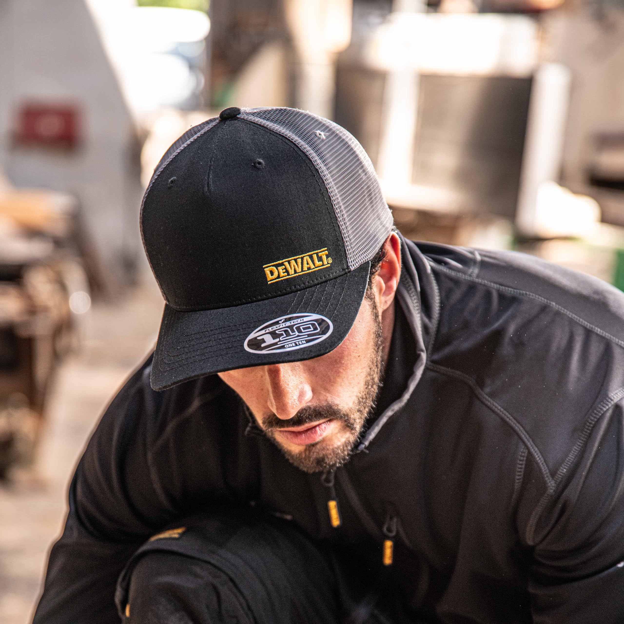 Foto 6 pulgar | Gorra Trucker Dewalt Oakdale Para Hombre (negro/gris Claro) - Venta Internacional.