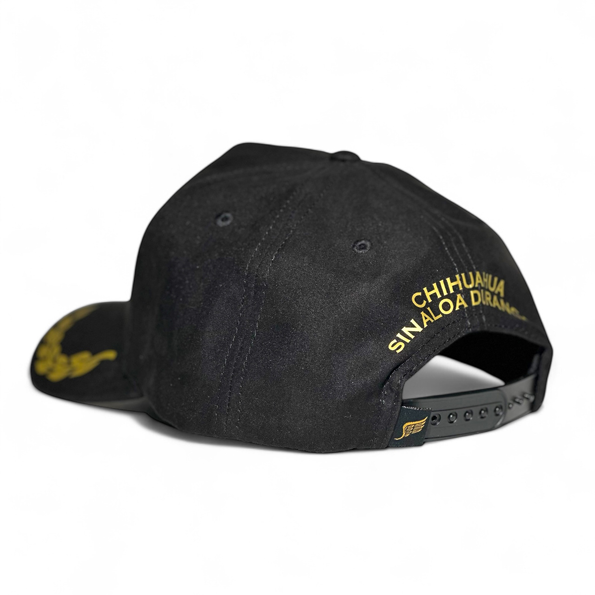 Foto 5 pulgar | Vago Style Gorra Triángulo Dorado Snapback Negra Visera Curva De Gamuza