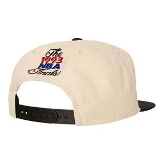 Foto 2 | Gorra Mitchell & Ness Finals Remix Snapback Bulls Vs. Suns Blanco