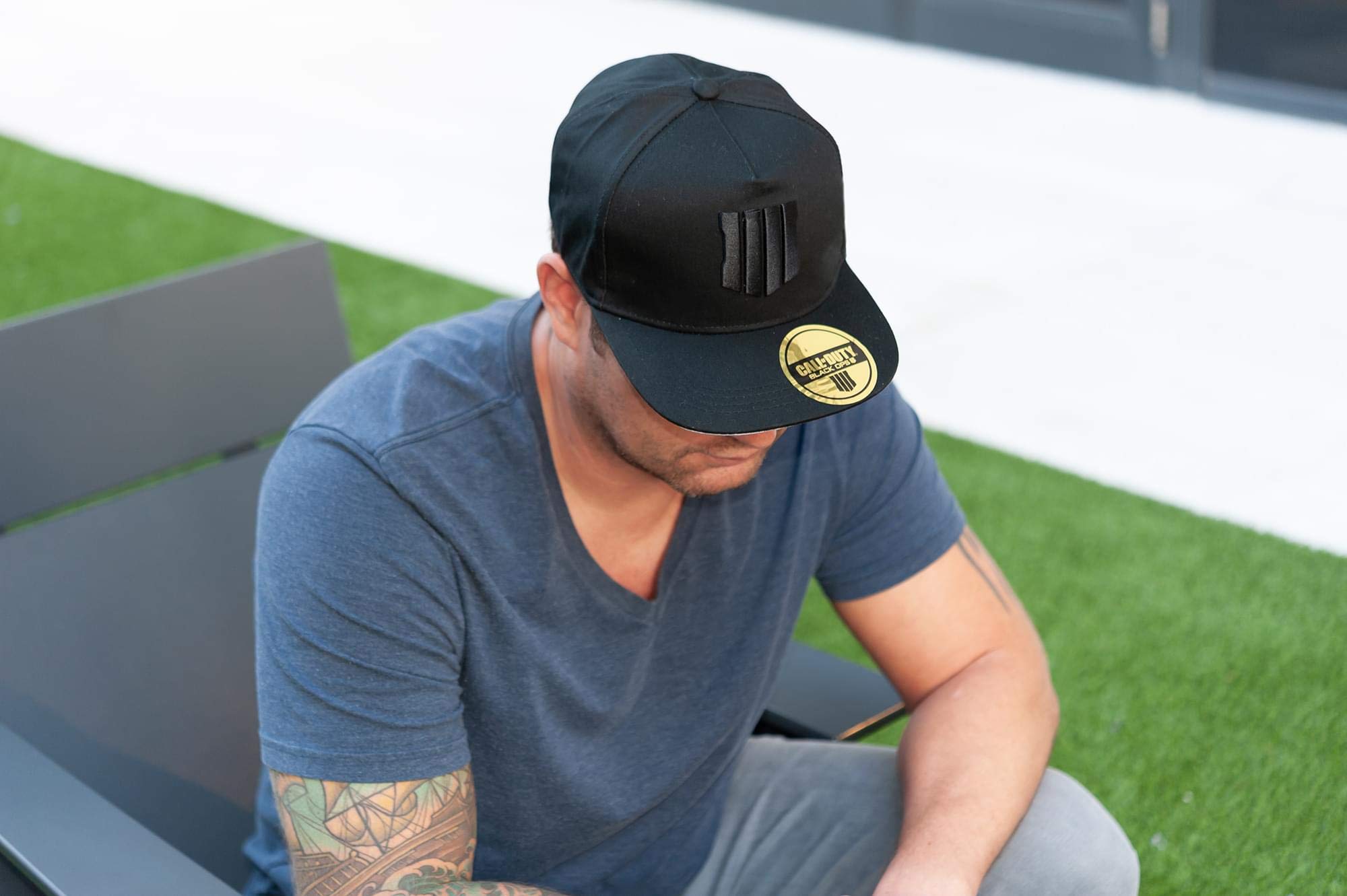 Foto 5 | Gorra Snapback Con El Logotipo De Call Of Duty Black Ops 4 En Relieve - Venta Internacional.