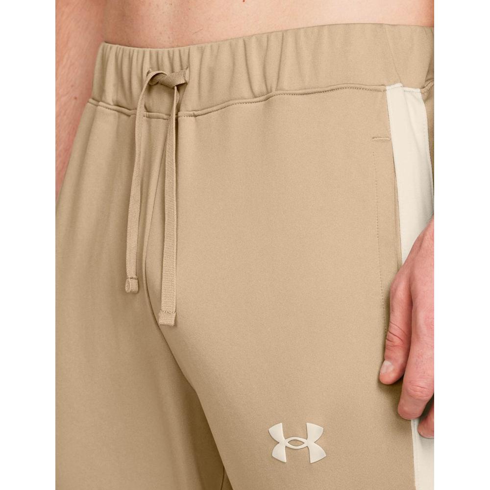 Foto 7 pulgar | Conjunto Deportivo Under Armour Knit 1357139299 color Beige para Hombre