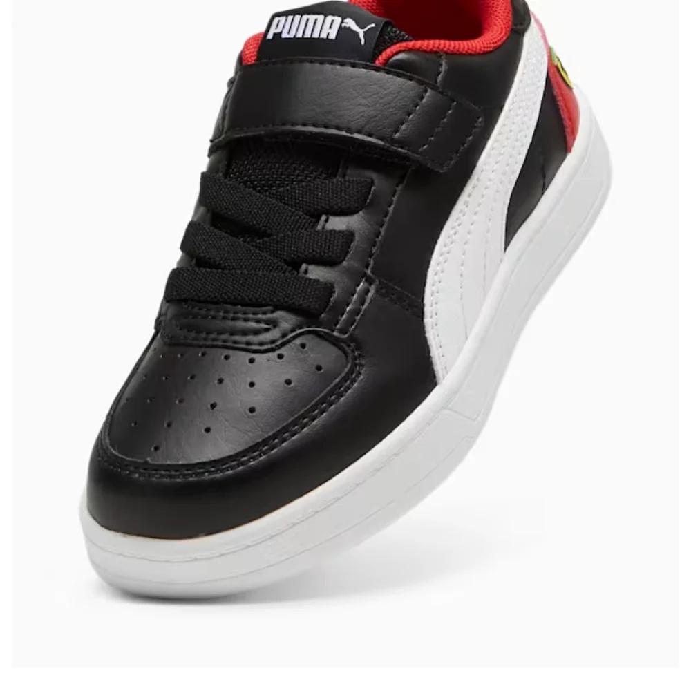 Foto 4 | Tenis Puma Ferrari Caven 2.0 Inf Negros para Niños