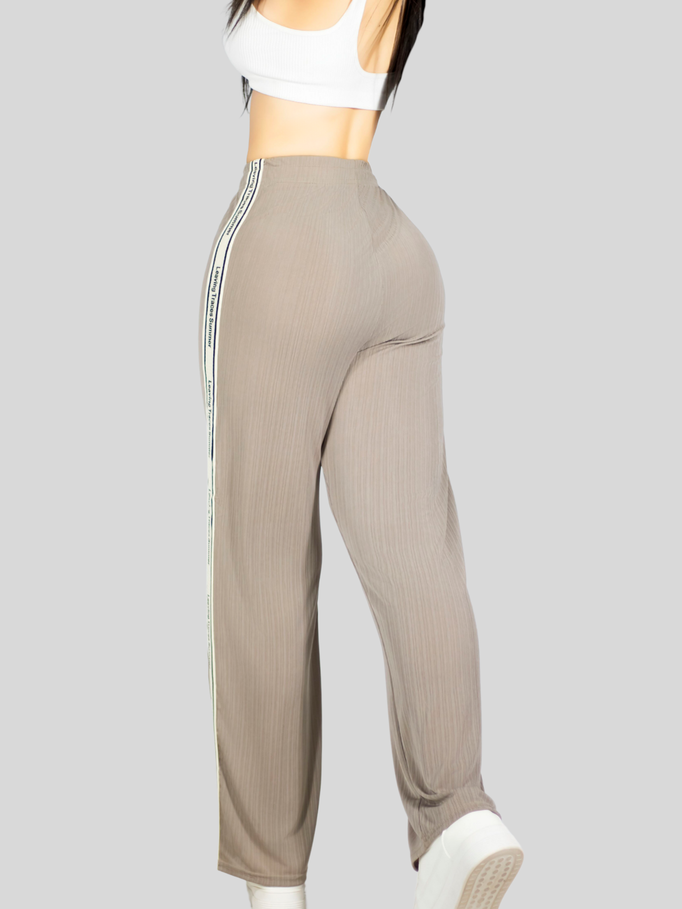 Foto 7 pulgar | Pants Mujer Corte Ancho Pant-056 Beige Diseño Moderno Y Fresco Para Verano