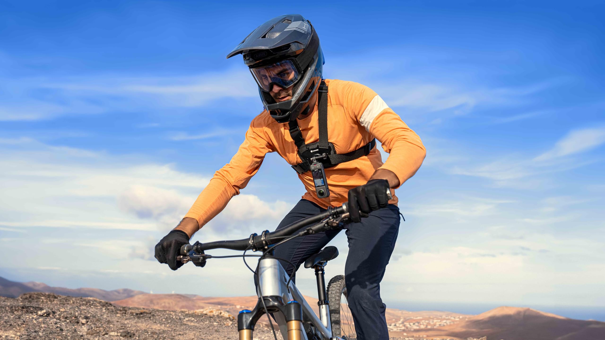 Foto 4 | Cámara De Acción 360 Insta360 X4 Basic Bundle 8k A Prueba De Agua - Venta Internacional.