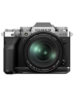 Foto 1 | Cámara Fujifilm X-t5 Plata + Xf16-80mm