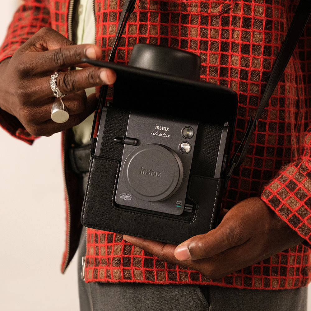 Foto 5 | Cámara Fujifilm Instax Wide Evo Negra