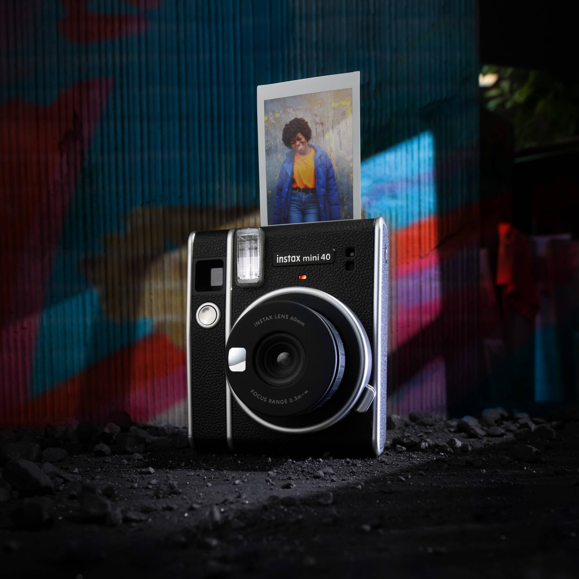Foto 5 pulgar | Cámara Instantánea Fujifilm Instax Mini 40 Negra Con Aspecto Vintage - Venta Internacional.
