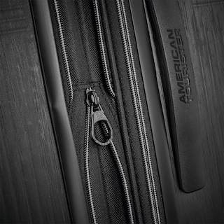 Foto 2 | Equipaje American Tourister Stratum Xlt Jet Black 21'' - Venta Internacional