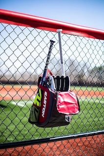 Foto 7 | Mochila Y Equipo Easton Game Ready Youth Red - Venta Internacional.