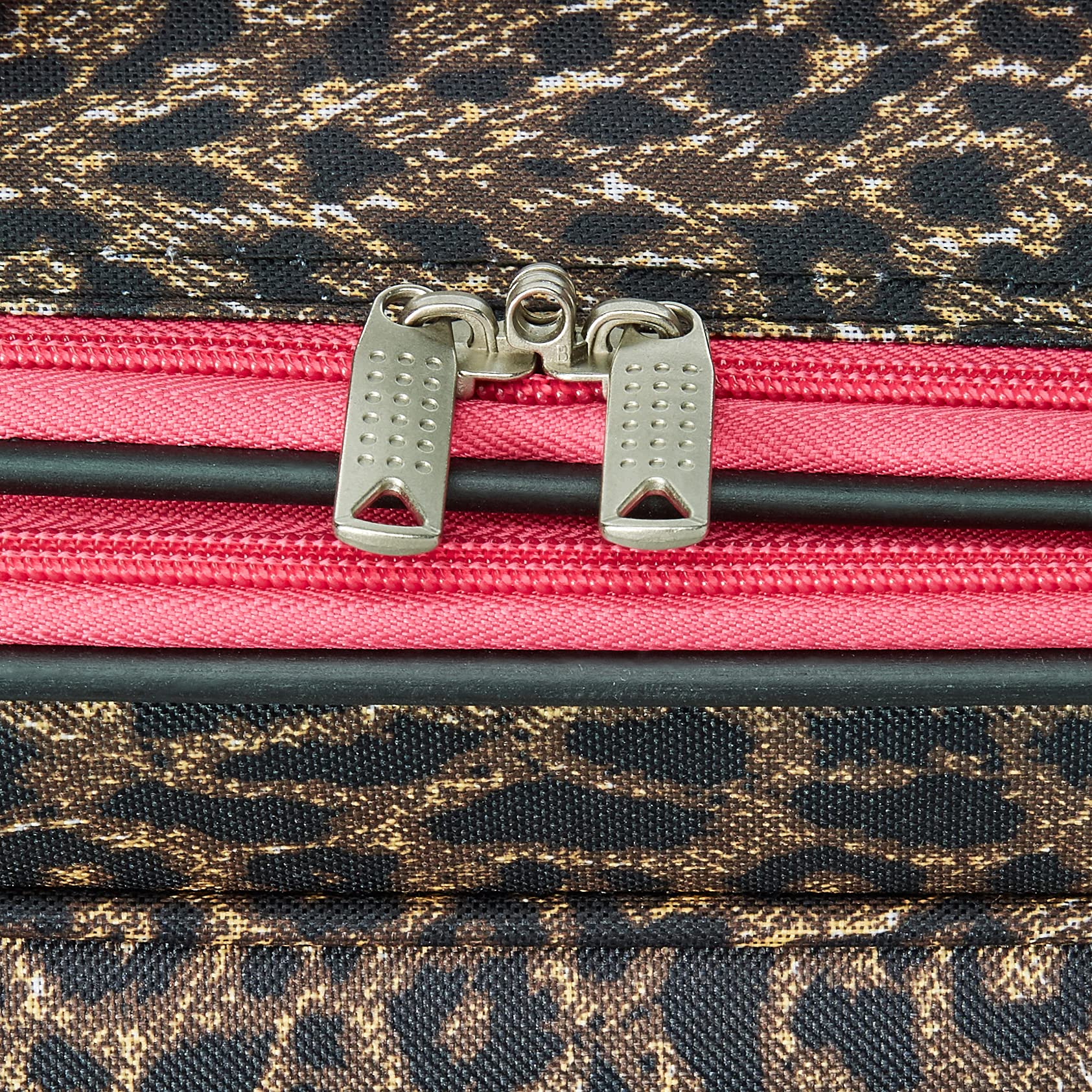 Foto 4 | Juego De Equipaje Rockland Fashion Softside Upright De 2 Piezas, Rosa - Venta Internacional.