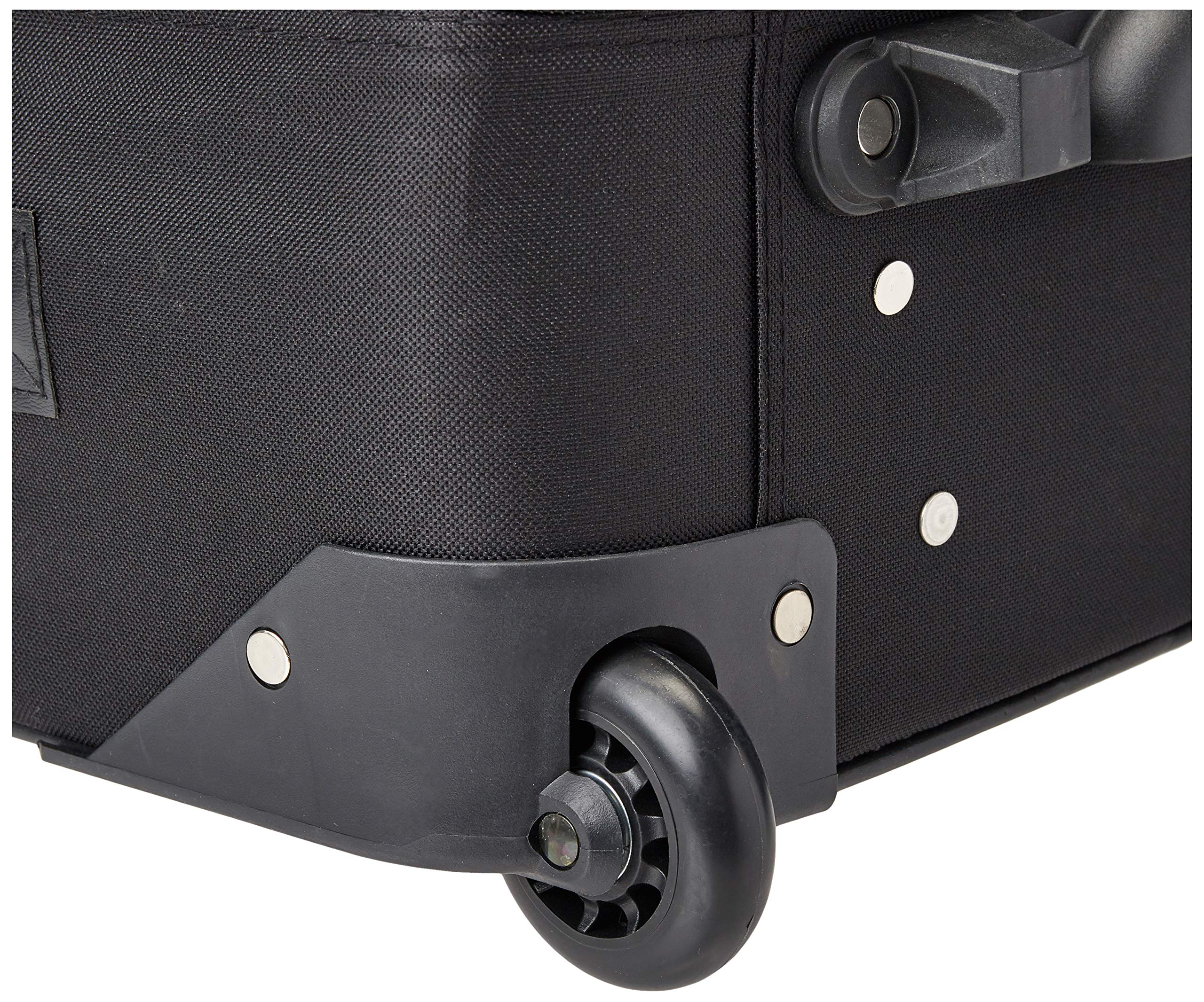 Foto 3 | Juego De Equipaje Rockland Fashion Softside Upright De 2 Piezas Negro - Venta Internacional.