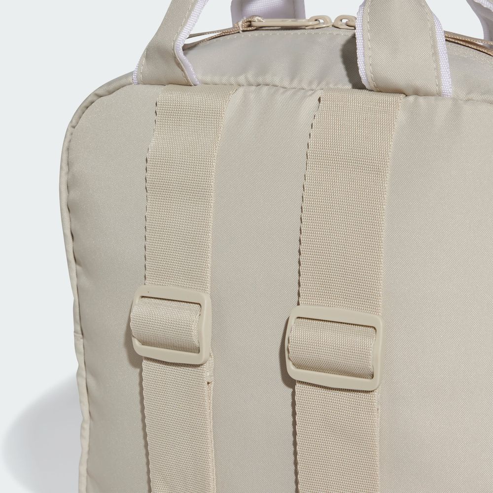 Foto 8 pulgar | Mochila Essentials Linear Adidas Beige Mujer