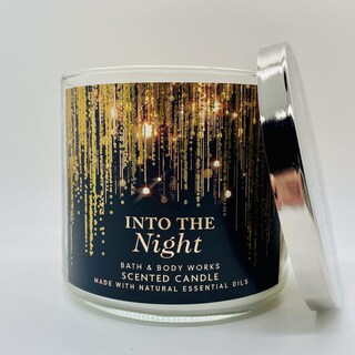 Foto 3 | Vela Bath & Body Works Into The Night 430 ml 3 Mechas Fragancia de Frambuesa y Rosa - Venta Internacional