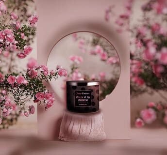 Foto 3 | Vela Juicy Couture Queen Of The Universe Negra De Larga Duración - Venta Internacional.