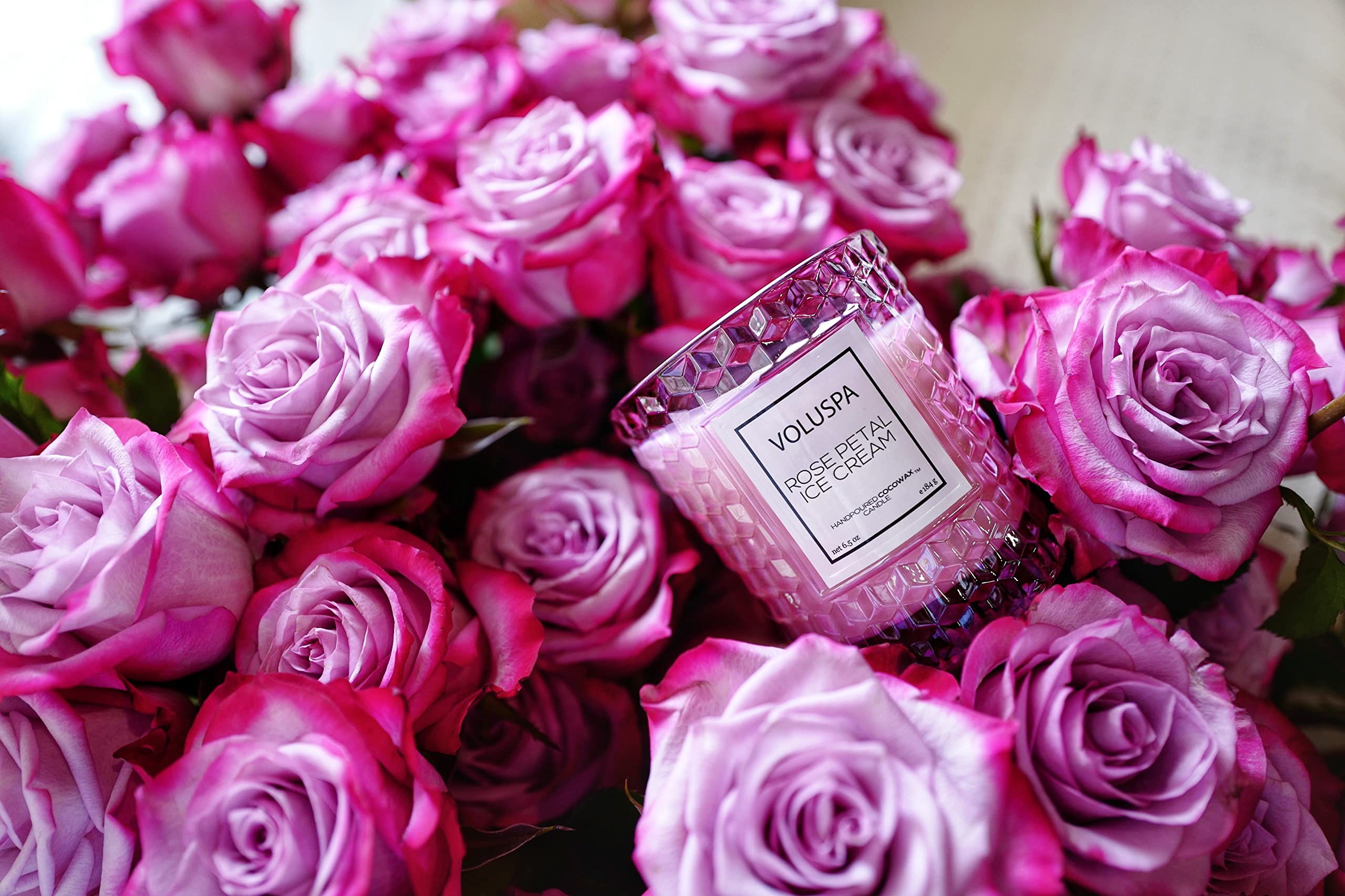 Foto 3 | Helado De Pétalos De Rosa Candle Voluspa, 190 Ml, 40 H De Duración - Venta Internacional.