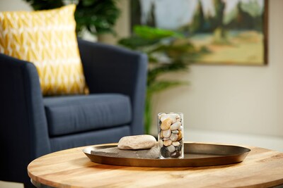 Foto 2 | Candle Yankee Candle Medium Pillar Coconut Beach 340 Ml - Venta Internacional.
