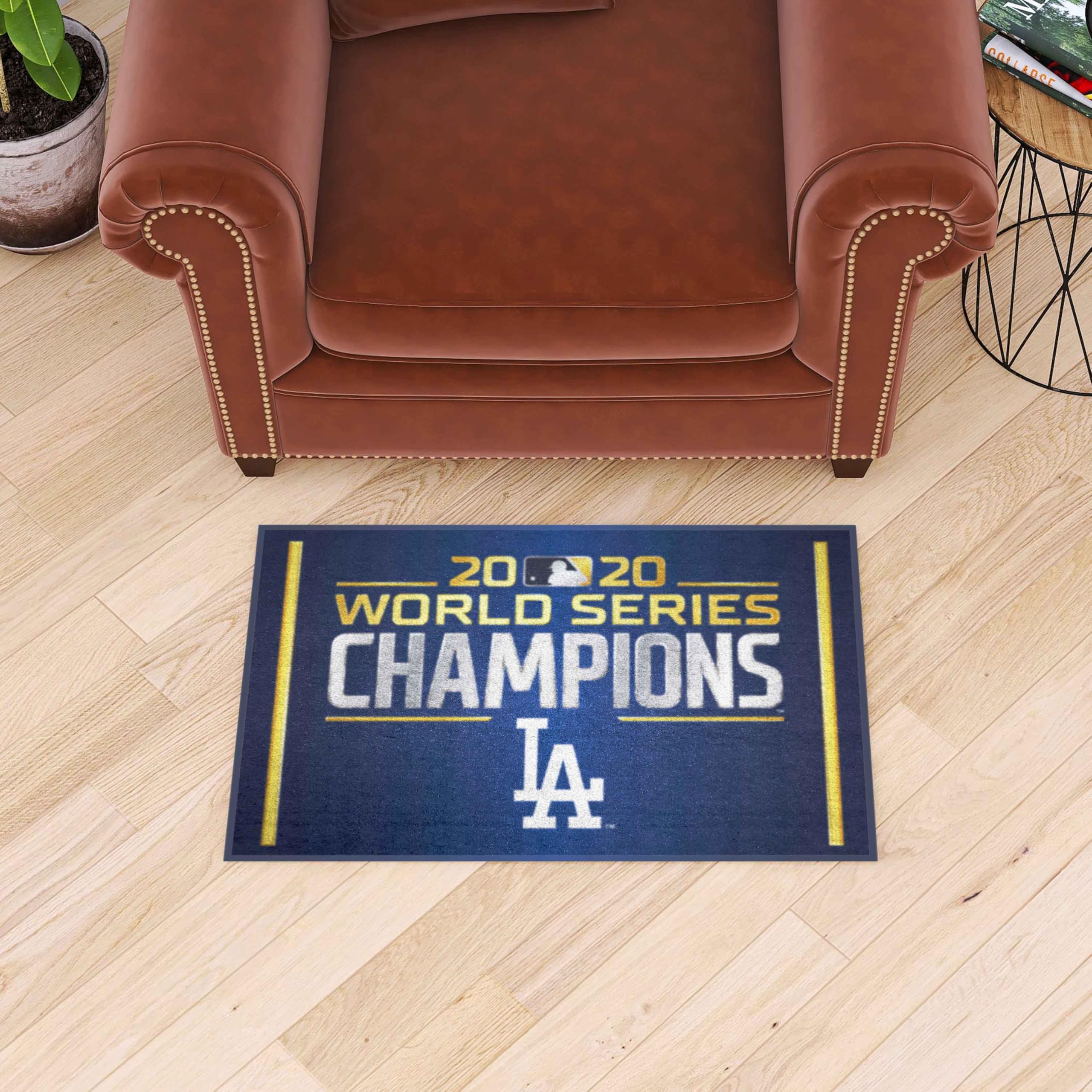 Foto 3 pulgar | Alfombra Fanmats Mlb Los Angeles Dodgers 2020 World Series 19 X 30 Pulgadas - Venta Internacional.