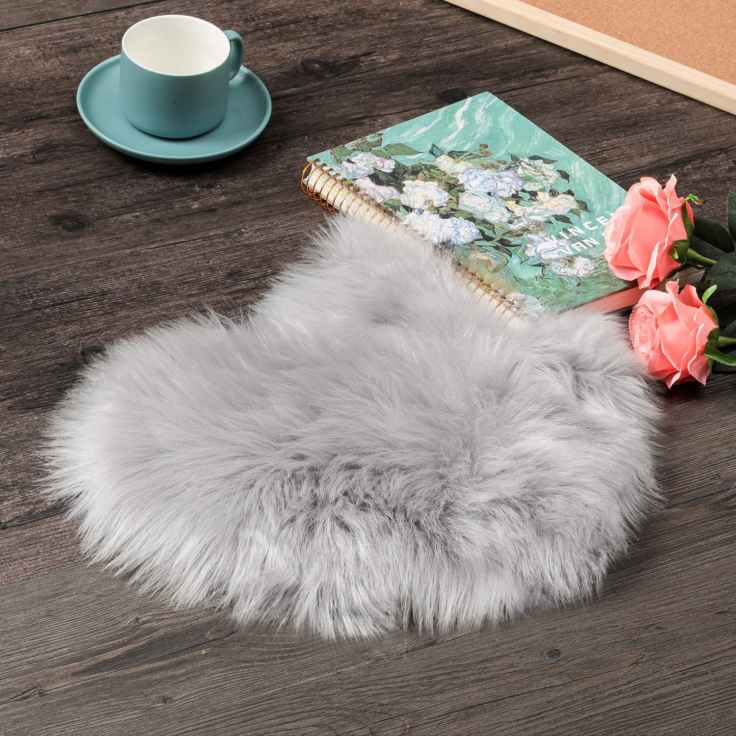 Foto 6 pulgar | Alfombra Mudder Gris de Piel Sintética en Forma de Corazón 30 X 40 cm 2 Piezas - Venta Internacional