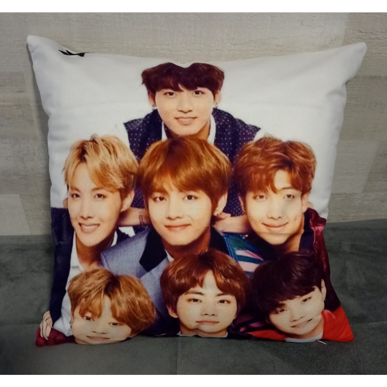 Foto 1 | Cojín De Felpa De 45 X 45 Cm, Extra Suave, K-pop Con Relleno - Venta Internacional.
