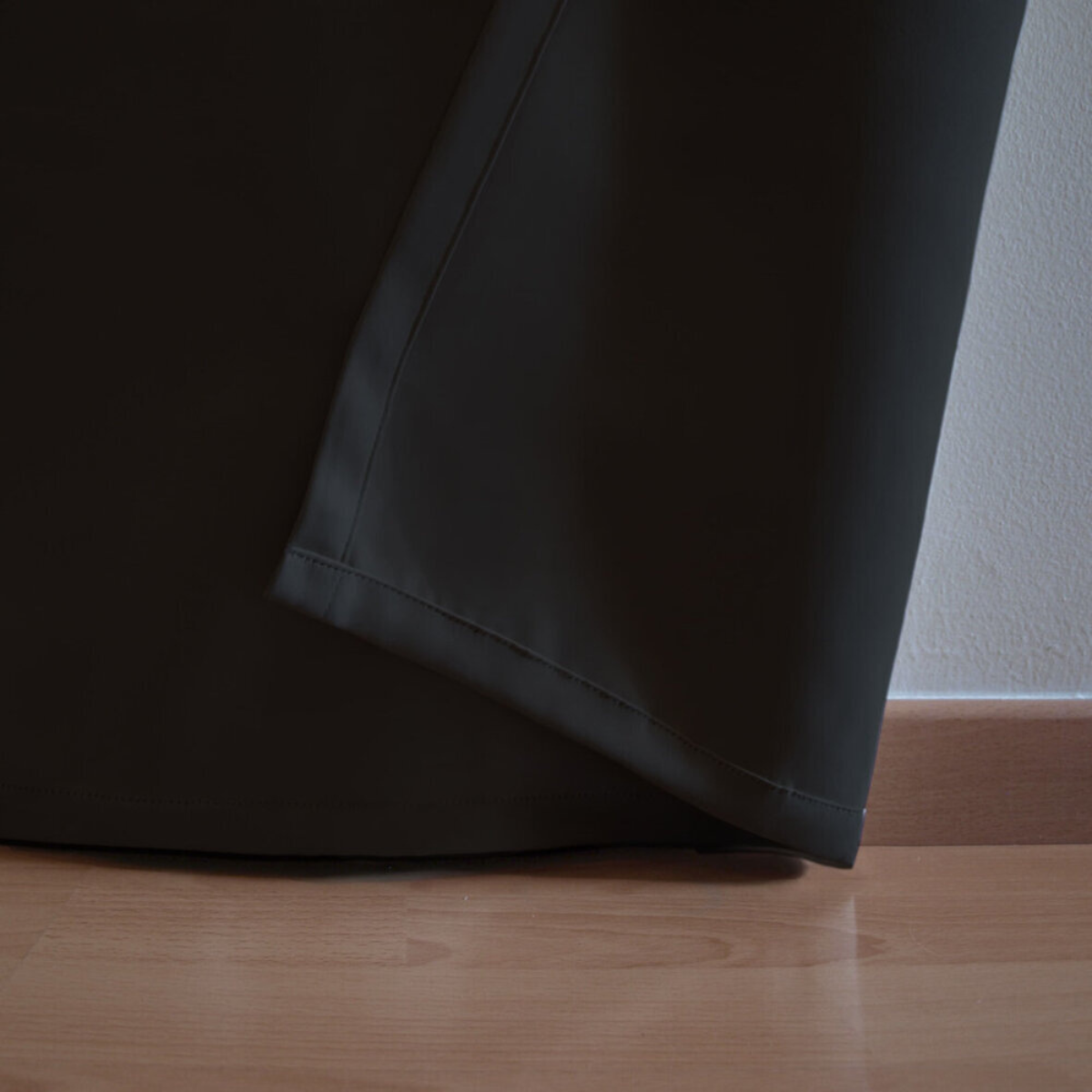 Foto 4 pulgar | Cortina Blackout Rebeca -2 Paneles Calidad Premium 95% Oscuridad -290 X 230 Cm – Negro