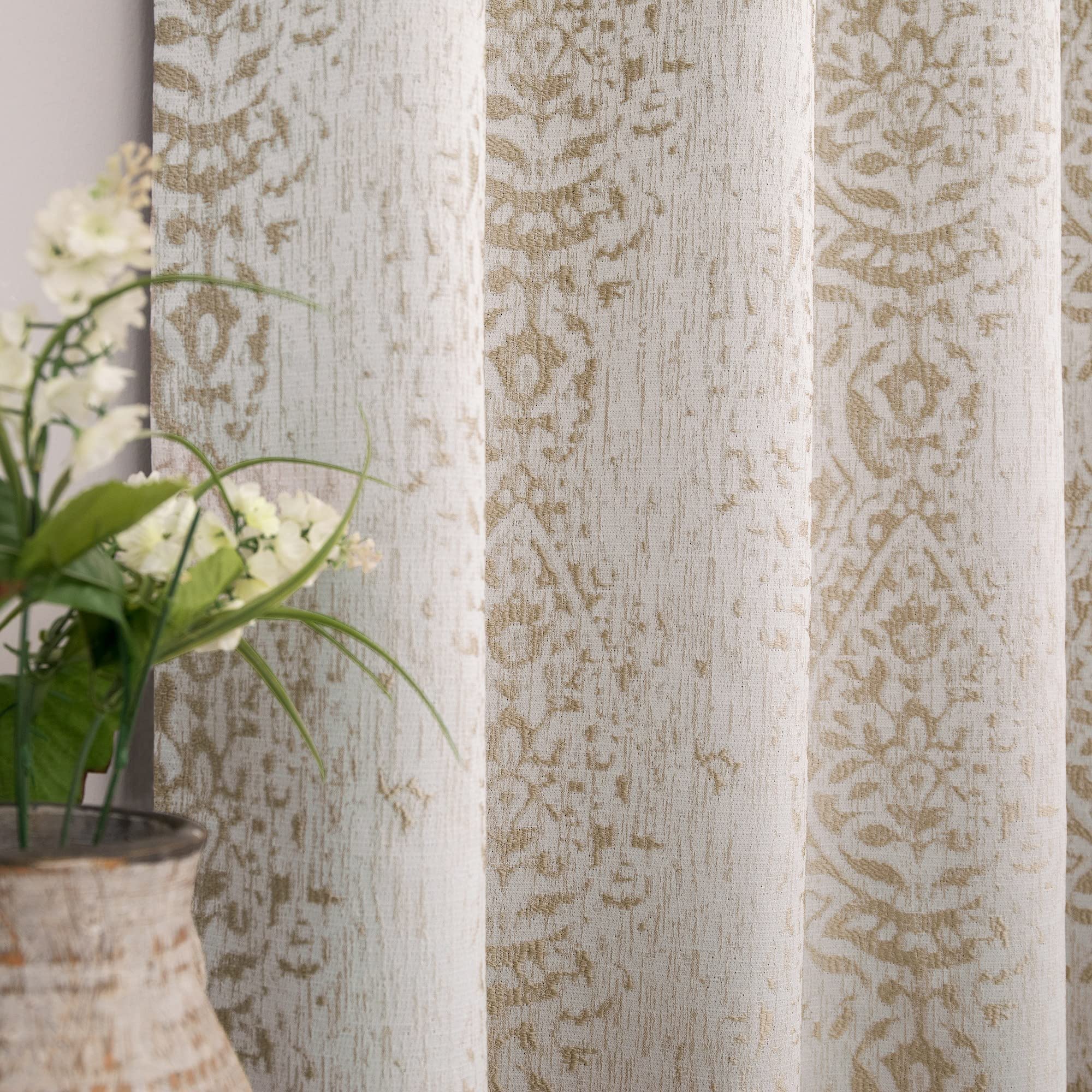 Cortinas Mrs. Naturall Tan Paisley 240 X 245 Cm, 50% Opacas - Venta Internacional.