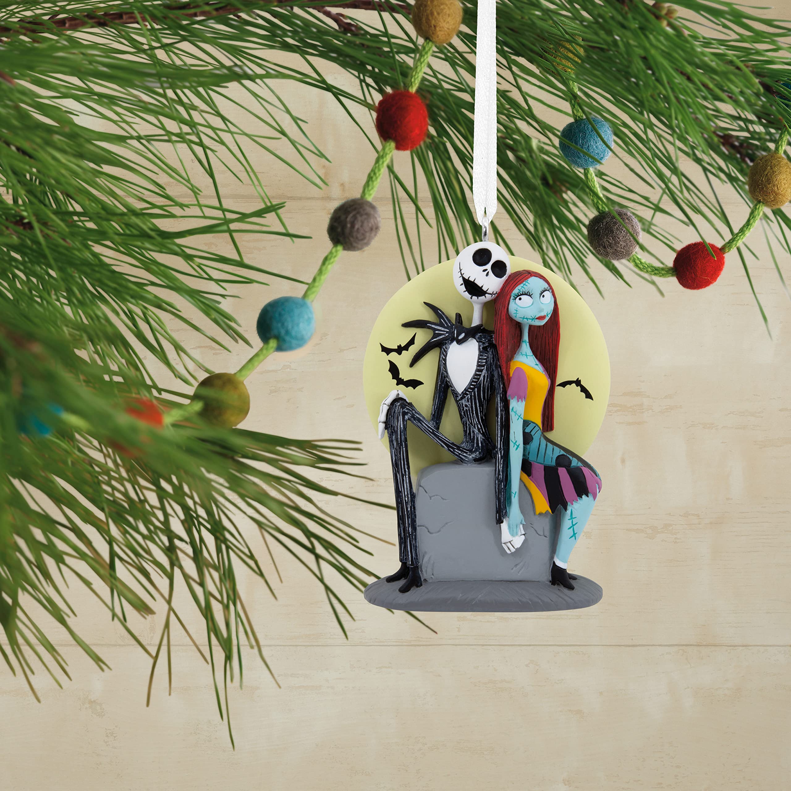 Foto 6 pulgar | Adorno Navideño Hallmark Disney Nightmare Before Christmas - Venta Internacional.