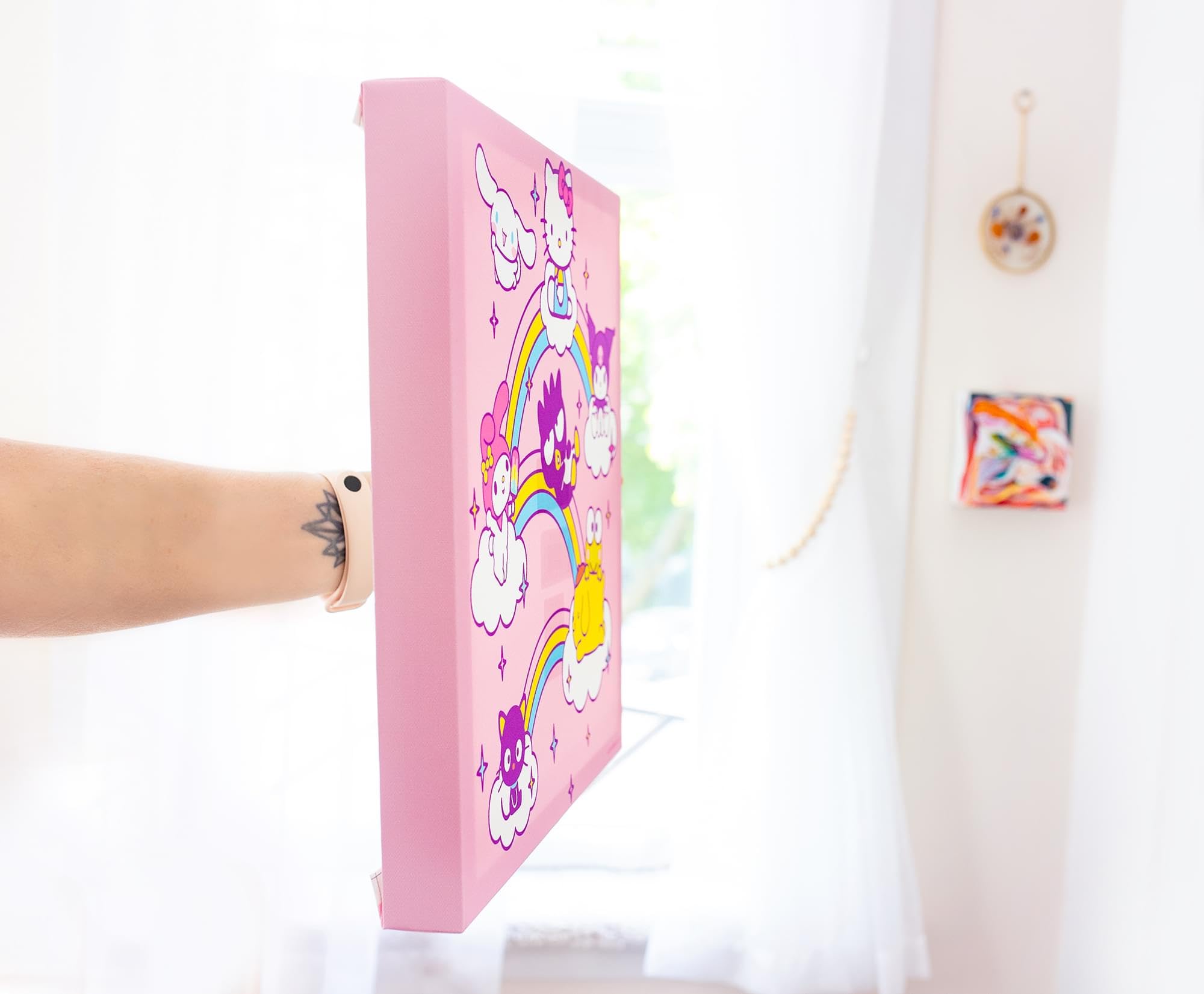 Foto 6 pulgar | Lienzo Decorativo Plateado Buffalo Sanrio Hello Kitty 30 X 30 Cm - Venta Internacional.