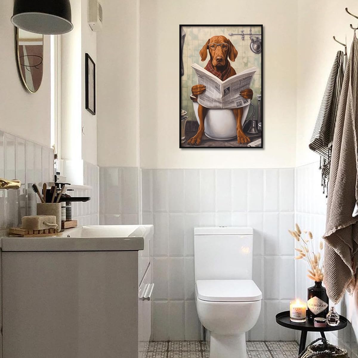 Foto 5 | Lienzo Decorativo Para Pared, Divertido Perro Leyendo El Periódico En El Inodoro, 40 X 60 Cm - Venta Internacional.