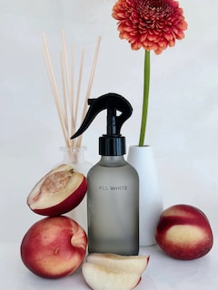 Foto 1 | Aromatizante Textil 250 Ml Con Esencias Premium Para Ropa, Sábanas, Cortinas Y Sofá- White Peach Hibiscus