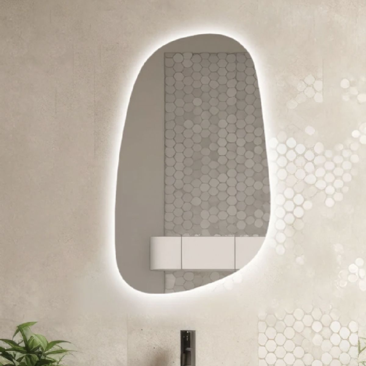 Espejo Led Cálida Forma Orgánica Irregular Bruma 90 x 70 cm