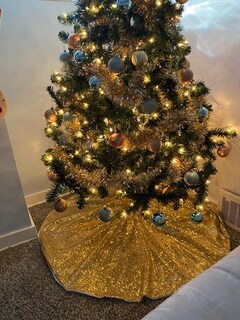 Foto 7 | Falda De Árbol De Navidad Yuboo Con Lentejuelas Doradas De 122 Cm Para Decoración Navideña - Venta Internacional.