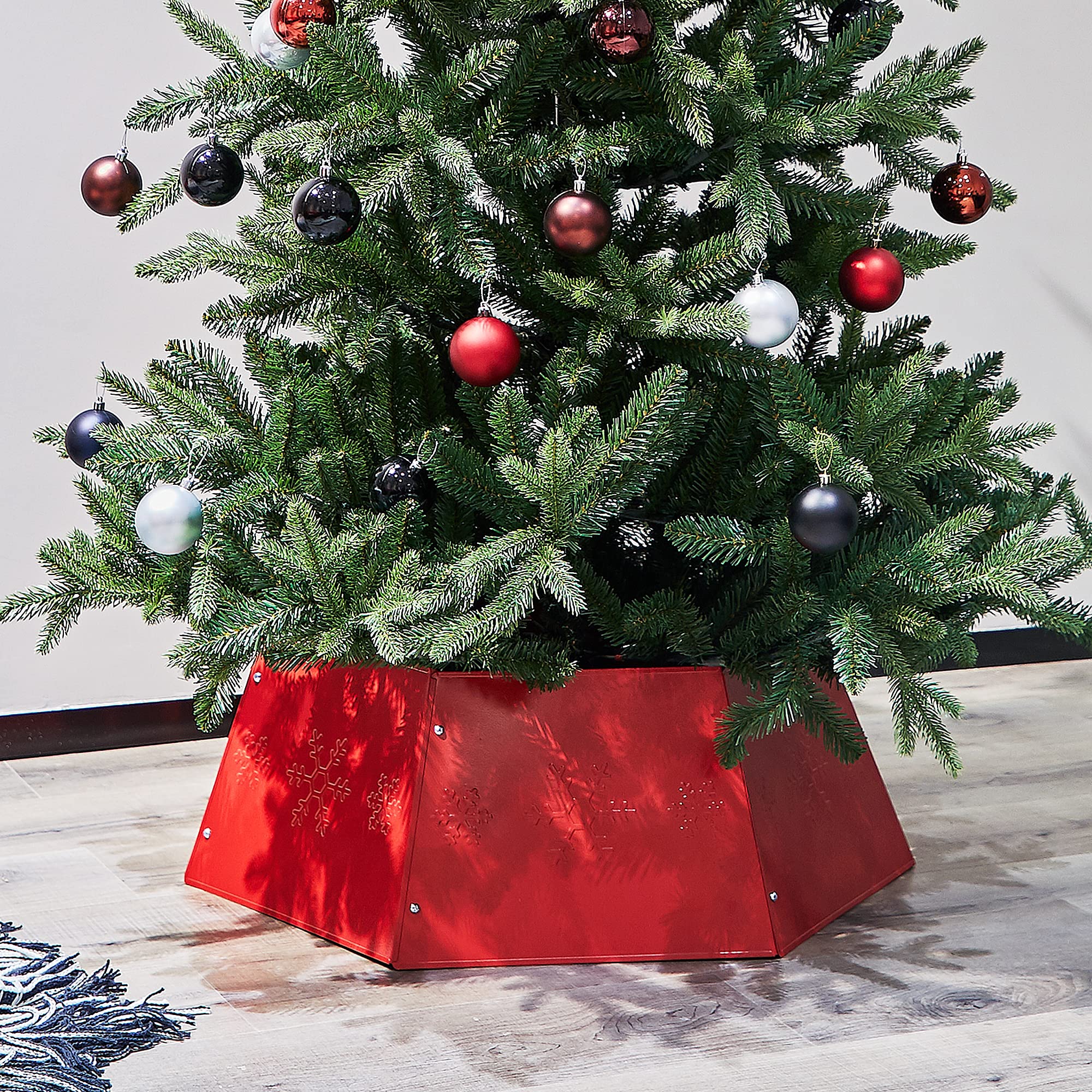 Foto 1 | Anillo Para Árbol De Navidad Forup De Metal Rojo Con Diseño De Copos De Nieve 3d - Venta Internacional.